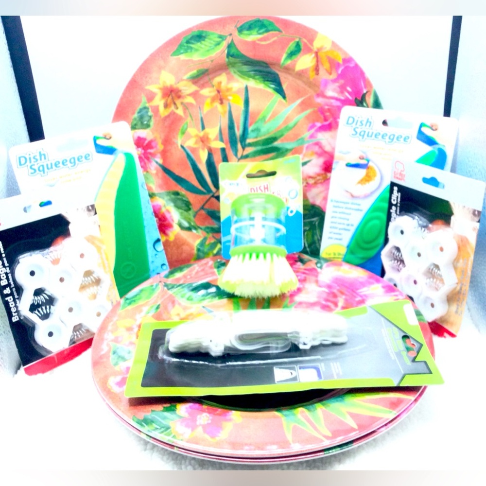 Handy dandy kitchen tool bundle. New